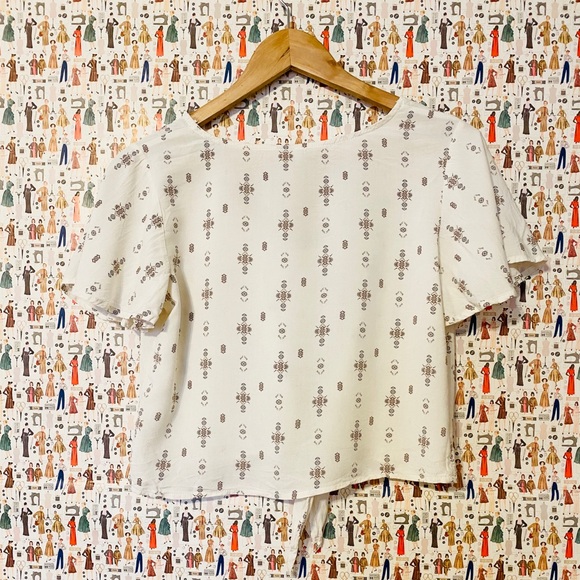 Mudd Crop Top NW 🖤 - Picture 2 of 3